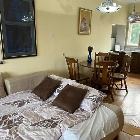 Apartment Kej Ns *